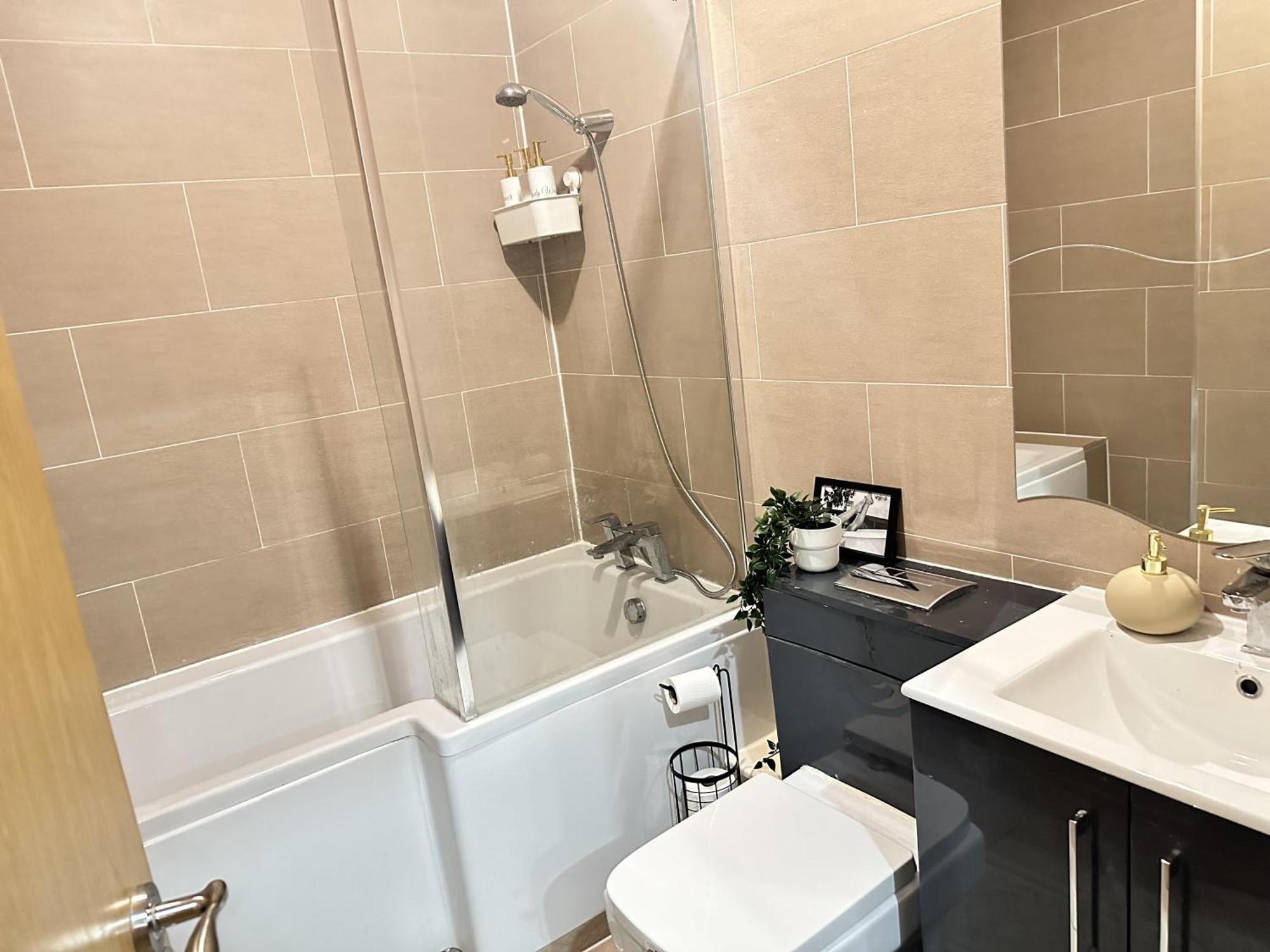 Apartment Delightful With 2 Bedrooms Dudley