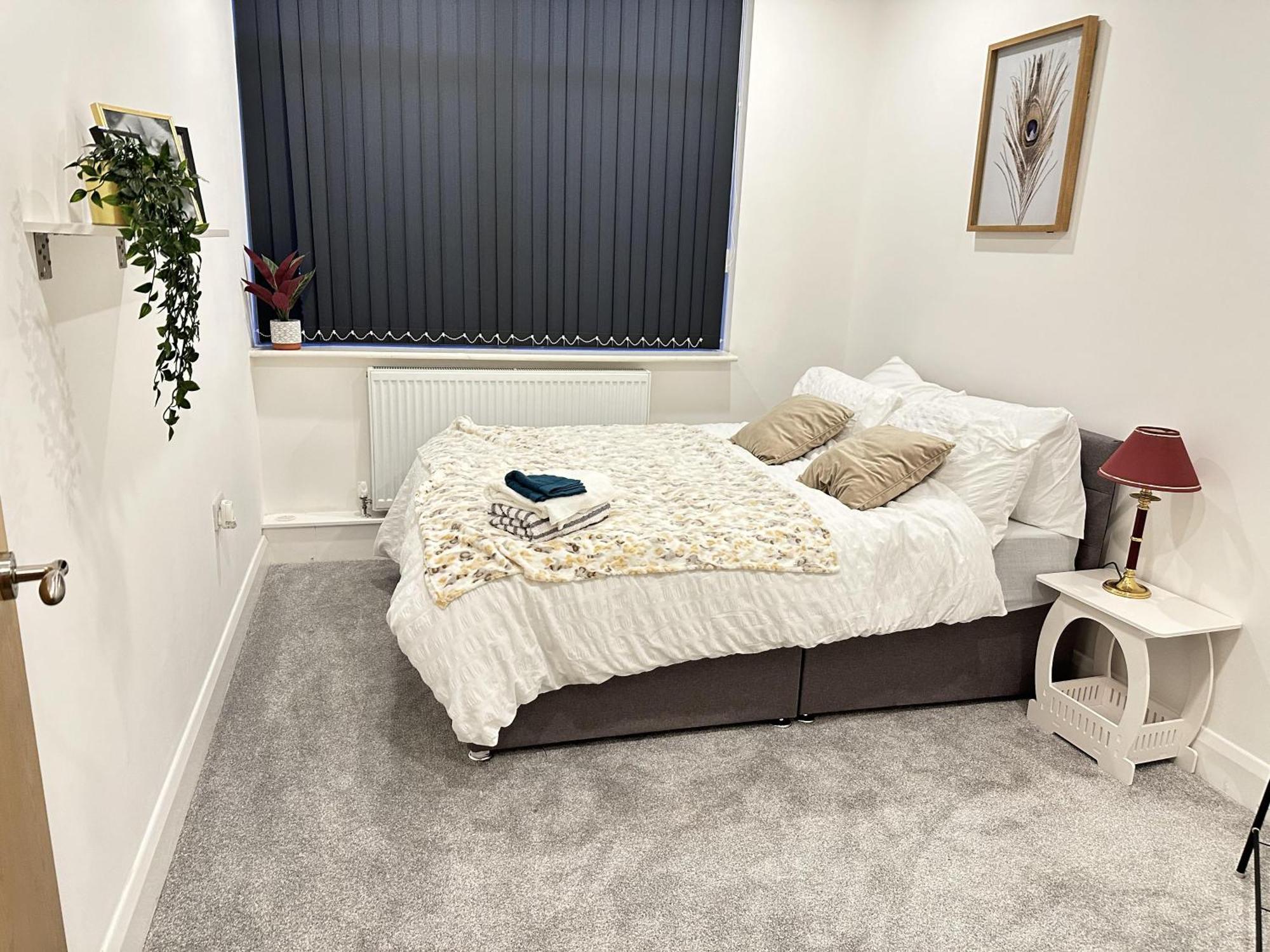 Delightful With 2 Bedrooms Dudley